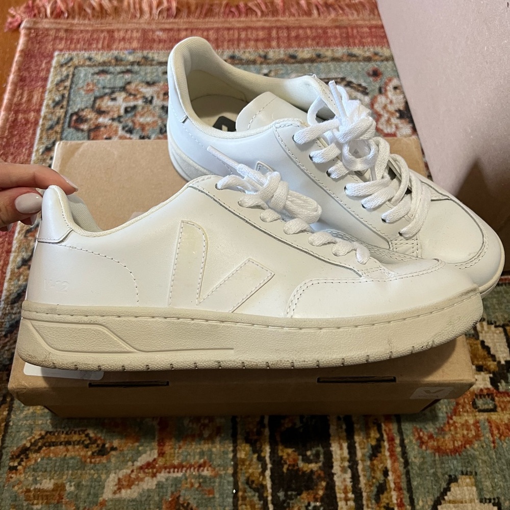 Veja White Leather V-10 Women's Sneakers